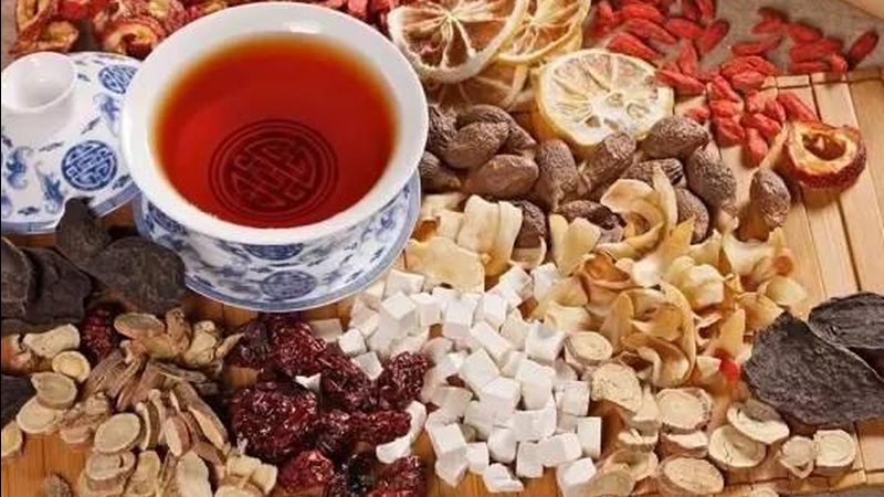 小儿推拿穴位入门：图解与基础手法解析**
